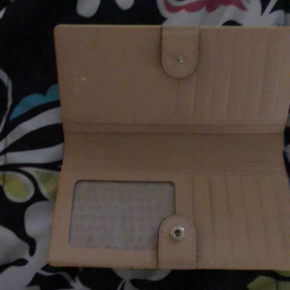 Kate Spade Wallet - Picture 6 of 7